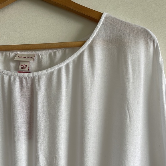 Gorgeous NWT bohemian peasant / poncho blouse, white sz M - Picture 3 of 8